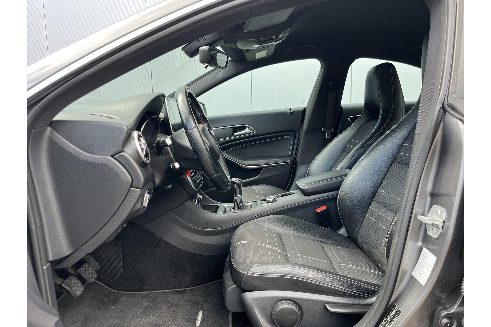 Mercedes-Benz CLA 180 Ambition AIRCO CRUISE TREKHAAK 47593067-5.jpg | Autobedrijf Gerard Vulink