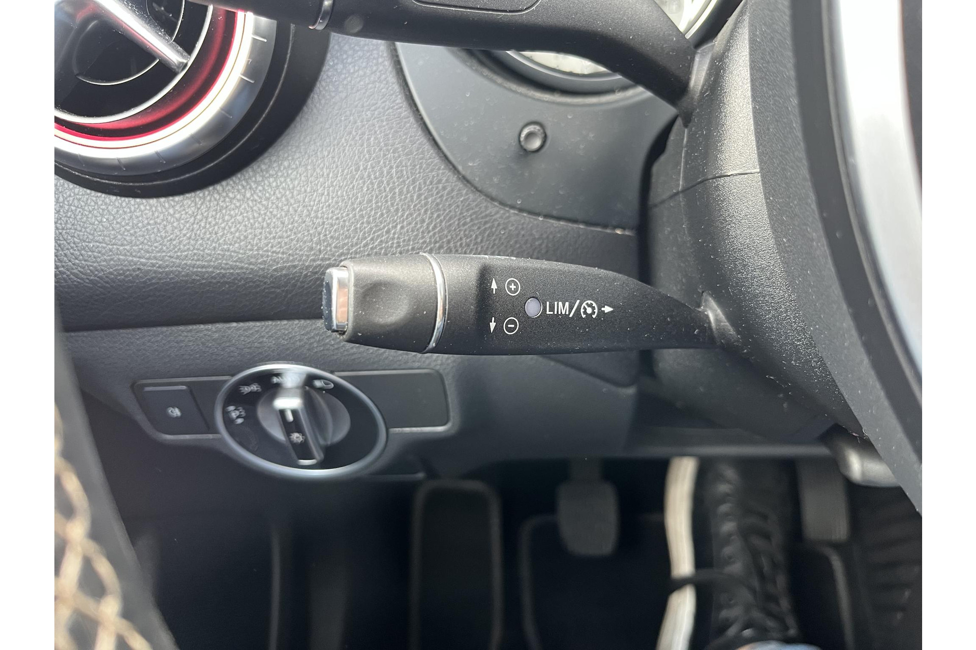 Mercedes-Benz CLA 180 Ambition AIRCO CRUISE TREKHAAK 47593067-9.jpg | Autobedrijf Gerard Vulink