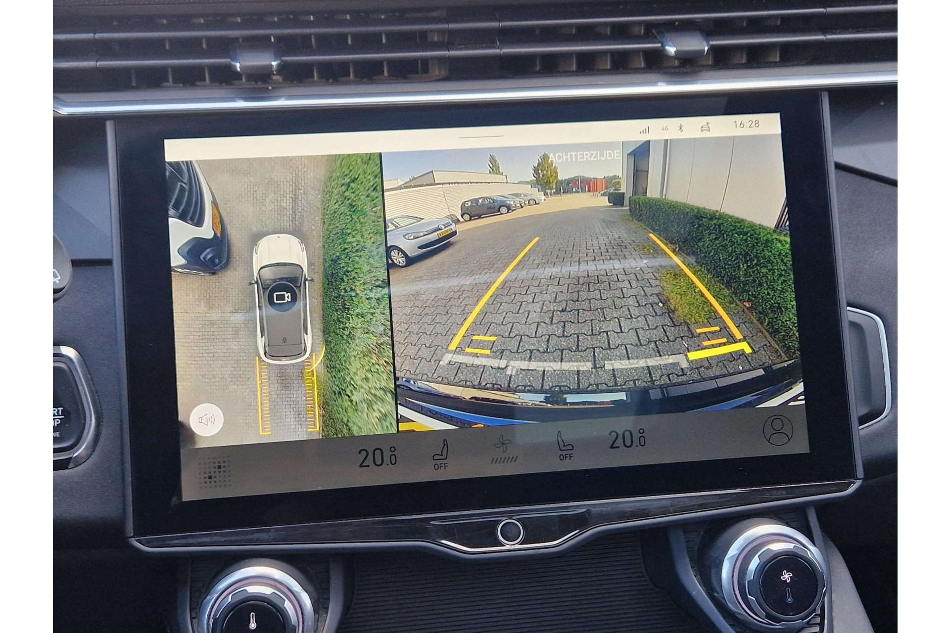 Lynk & Co 01 1.5 262PK | BLACK EDITION |CAMERA SCHUIF/KANTELDAK 47767761-16.jpg | Autobedrijf Gerard Vulink