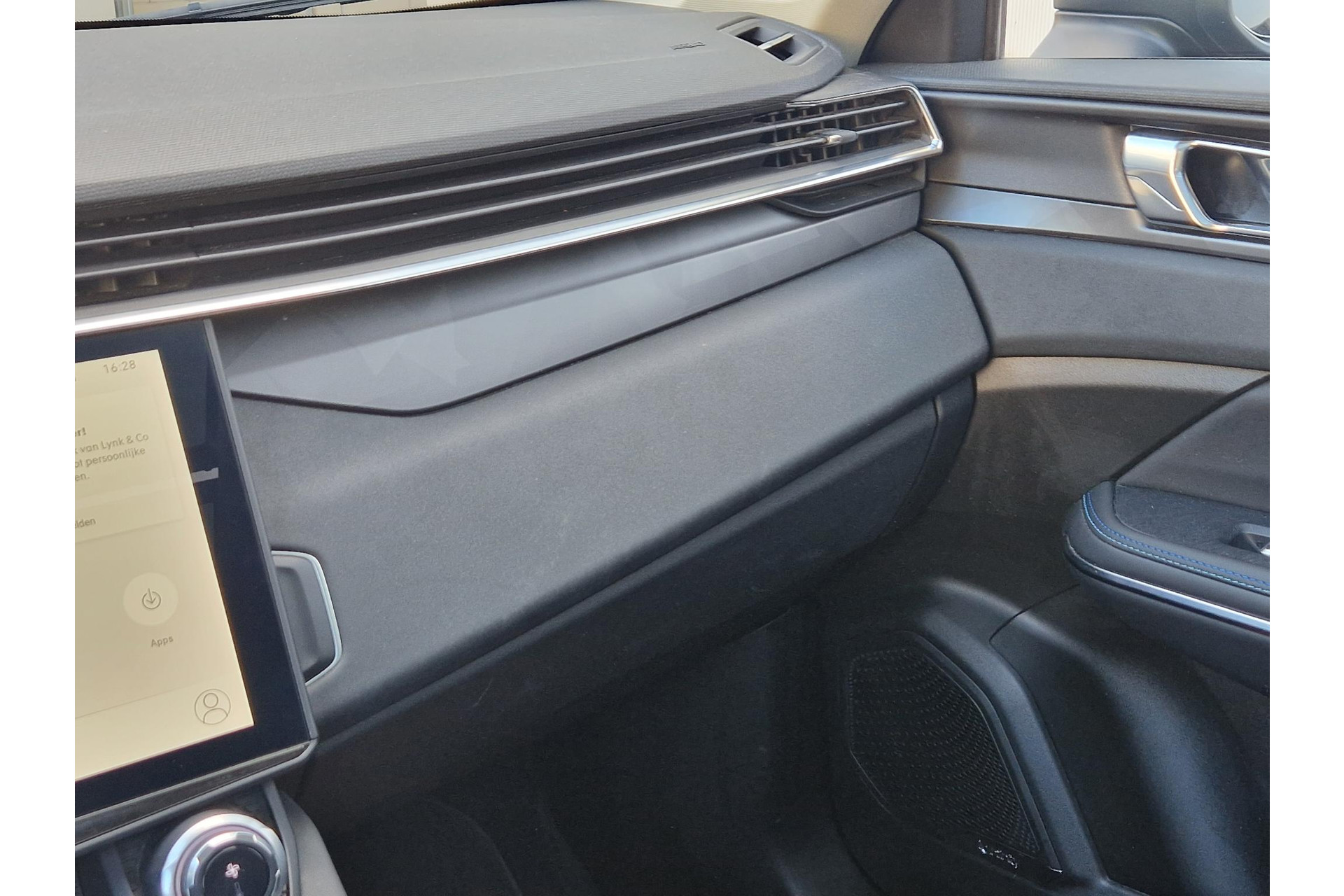 Lynk & Co 01 1.5 262PK | BLACK EDITION |CAMERA SCHUIF/KANTELDAK 47767761-20.jpg | Autobedrijf Gerard Vulink