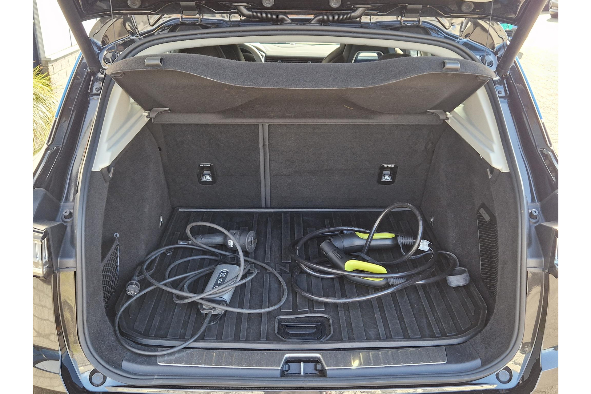 Lynk & Co 01 1.5 262PK | BLACK EDITION |CAMERA SCHUIF/KANTELDAK 47767761-23.jpg | Autobedrijf Gerard Vulink