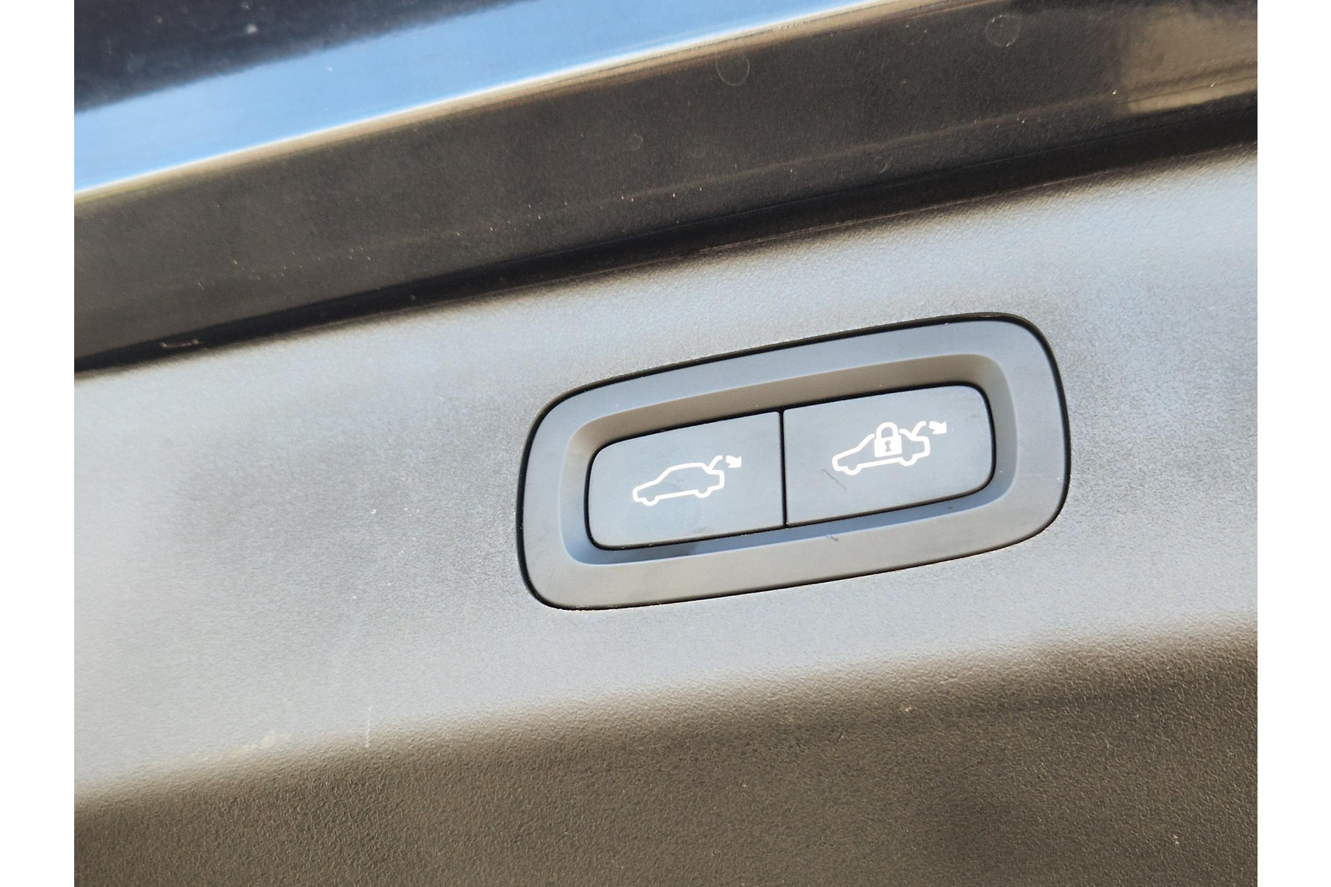 Lynk & Co 01 1.5 262PK | BLACK EDITION |CAMERA SCHUIF/KANTELDAK 47767761-24.jpg | Autobedrijf Gerard Vulink