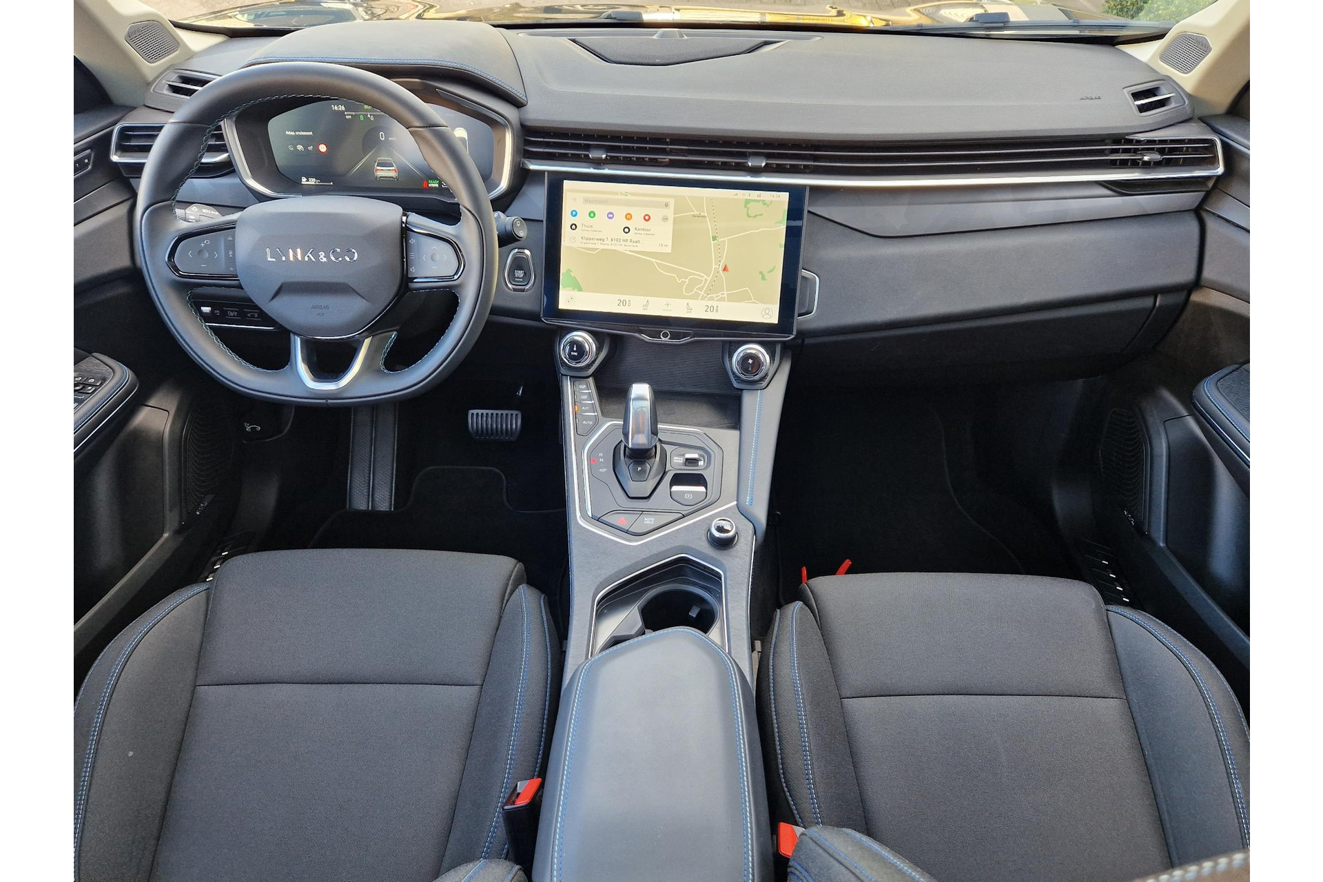 Lynk & Co 01 1.5 262PK | BLACK EDITION |CAMERA SCHUIF/KANTELDAK 47767761-7.jpg | Autobedrijf Gerard Vulink