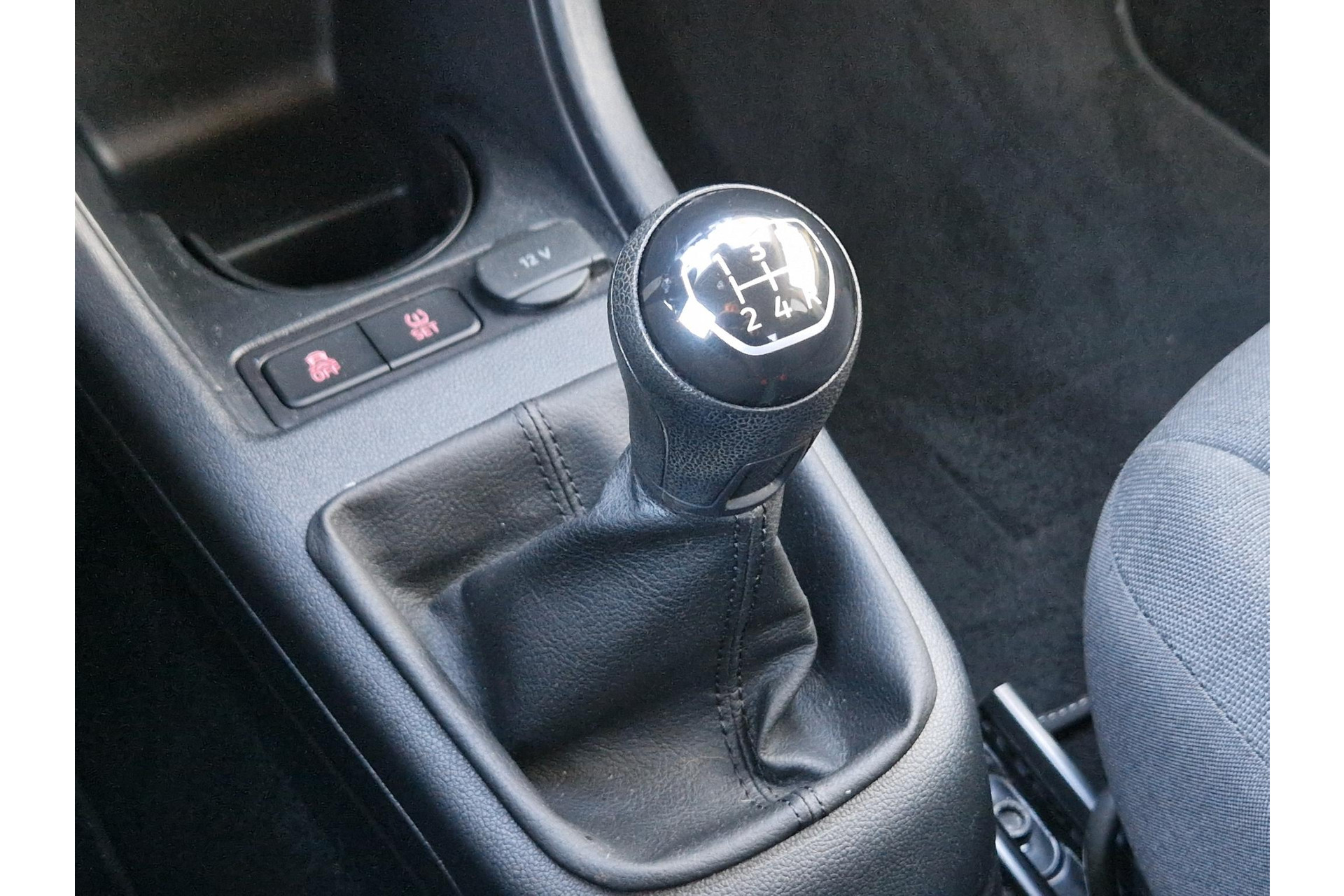 Volkswagen up! 1.0 move up! AIRCO CRUISE DAB PDC 47834682-12.jpg | Autobedrijf Gerard Vulink