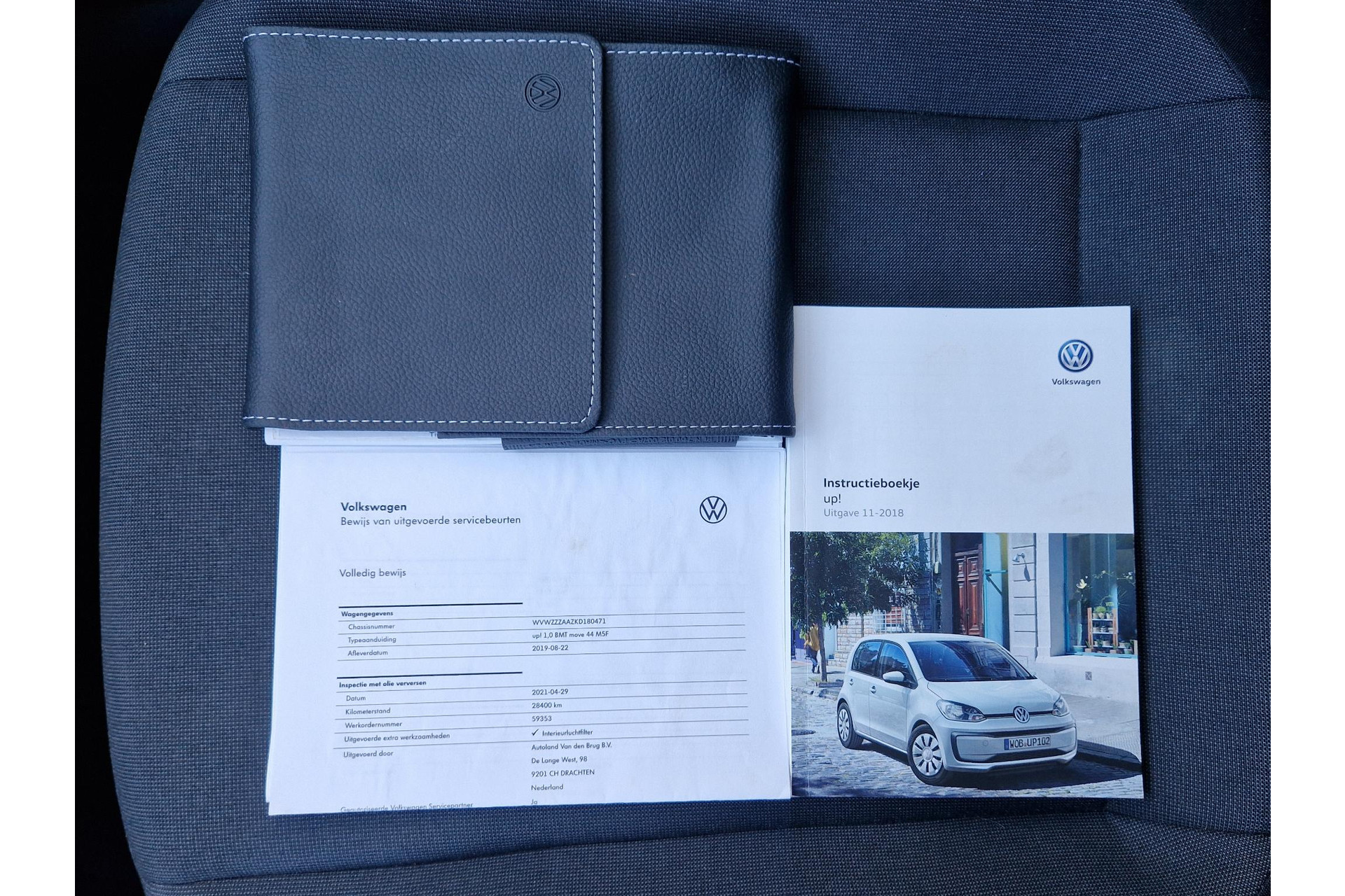 Volkswagen up! 1.0 move up! AIRCO CRUISE DAB PDC 47834682-14.jpg | Autobedrijf Gerard Vulink