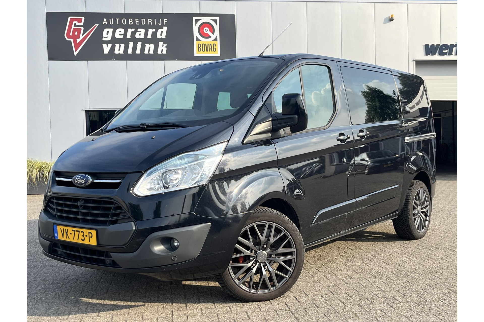 Ford Transit Custom 270 2.2 TDCI L1H1 Limited DC 2X SCHUIFDEUR NAV 47996014-0.jpg | Autobedrijf Gerard Vulink