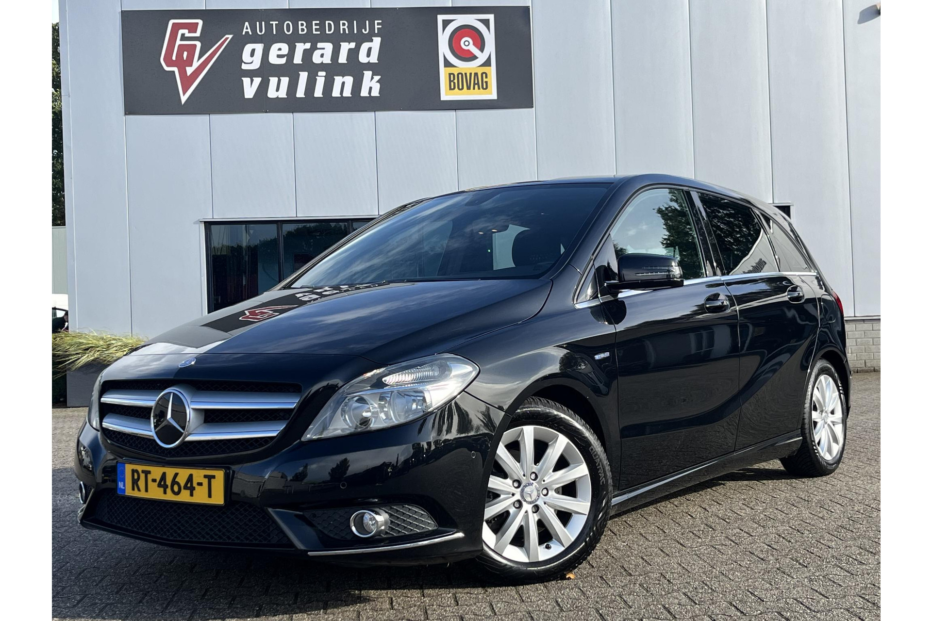 Mercedes-Benz B-Klasse 180 Ambition TREKHAAK NAV CRUISE PDC 48111409-0.jpg | Autobedrijf Gerard Vulink