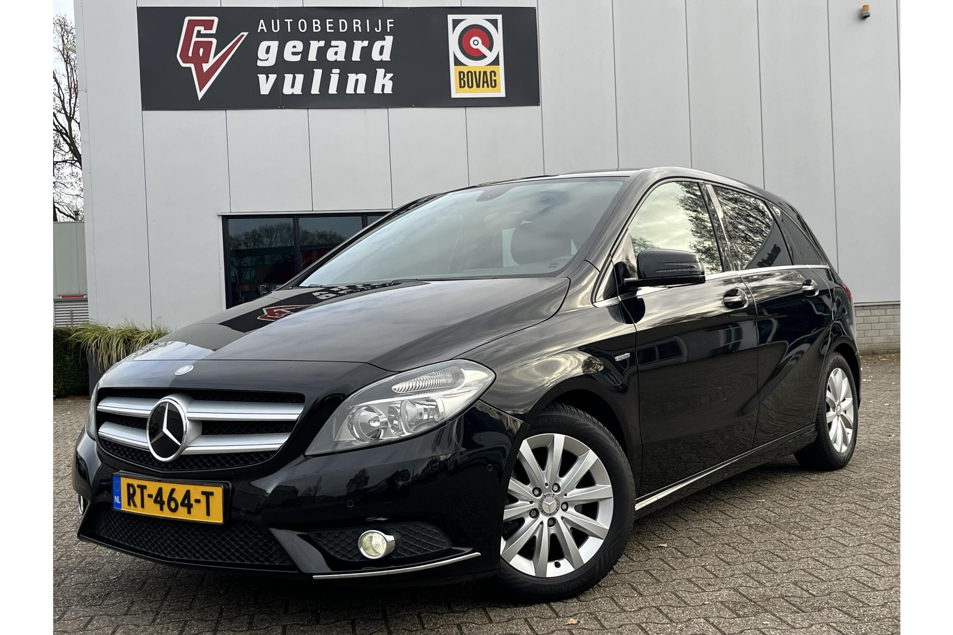 Mercedes-Benz B-Klasse 180 Ambition TREKHAAK NAV CRUISE PDC 48111409-0.jpg | Autobedrijf Gerard Vulink