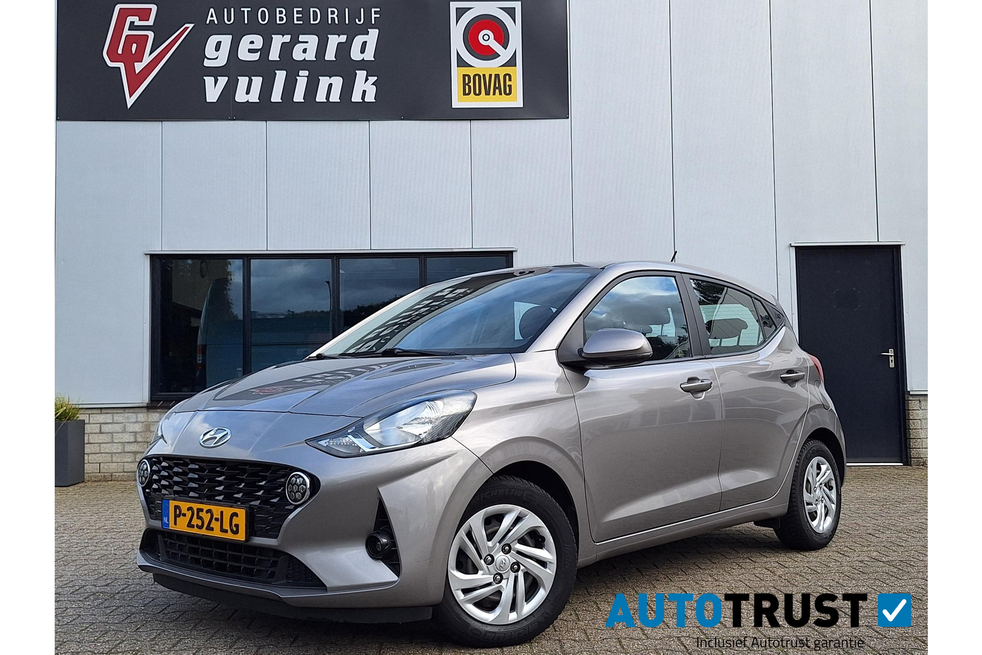 Hyundai i10 1.0 Comfort AIRCO CRUISE APPLE CARPLAY 48493572-0.jpg | Autobedrijf Gerard Vulink