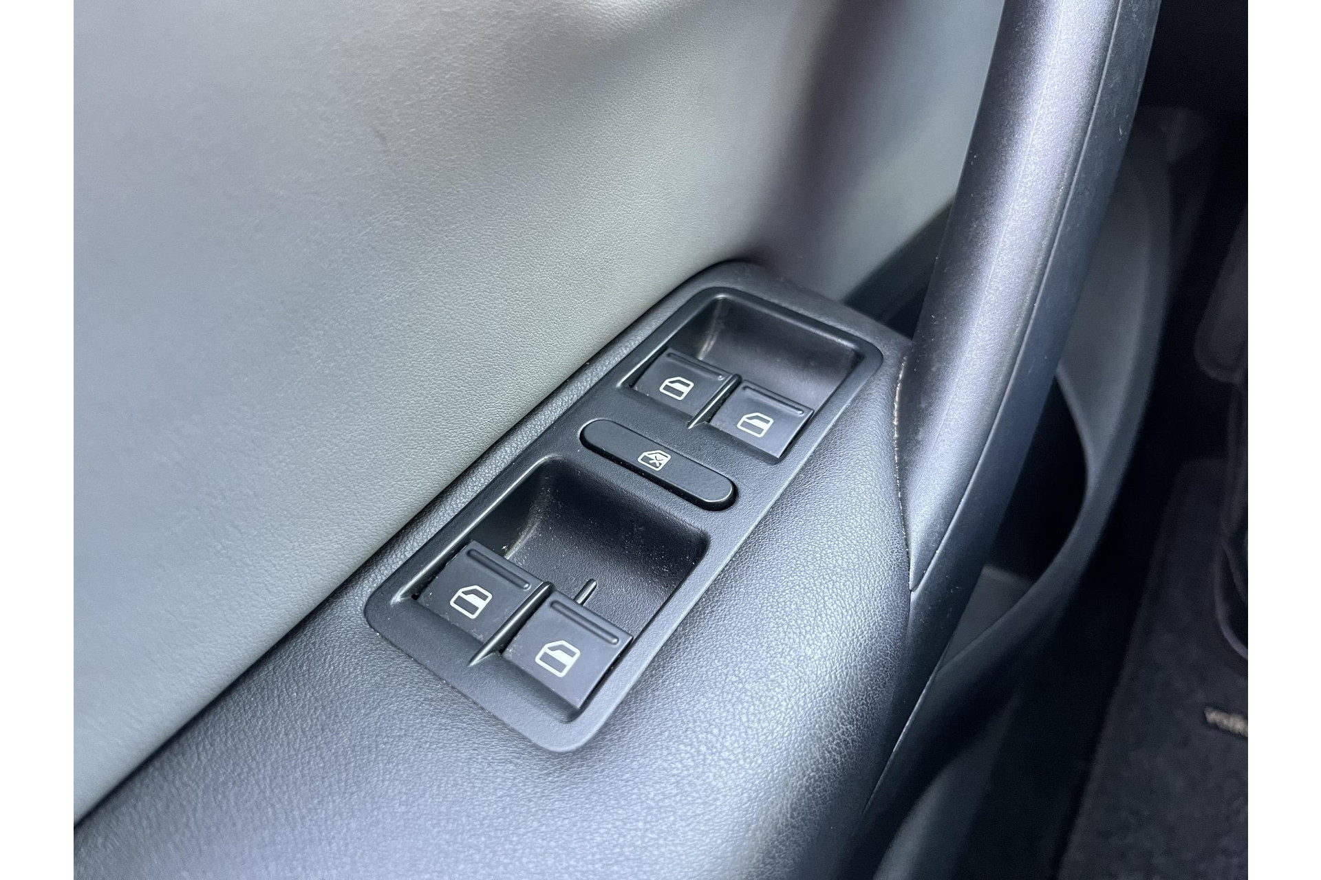 Volkswagen Polo 1.4 TSI Blue GT 140PK AIRCO CRUISE NAV 48517192-11.jpg | Autobedrijf Gerard Vulink