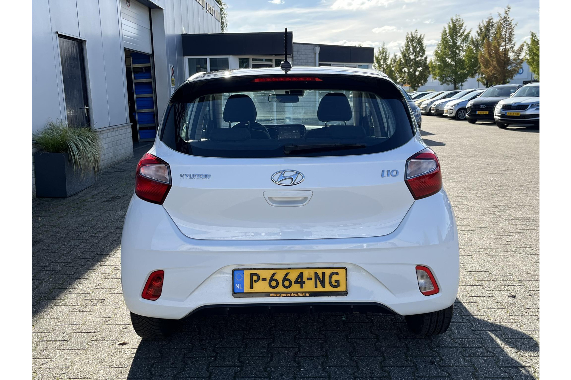 Hyundai i10 1.0 Comfort AIRCO CRUISE APPLE CARPLAY 48517716-15.jpg | Autobedrijf Gerard Vulink