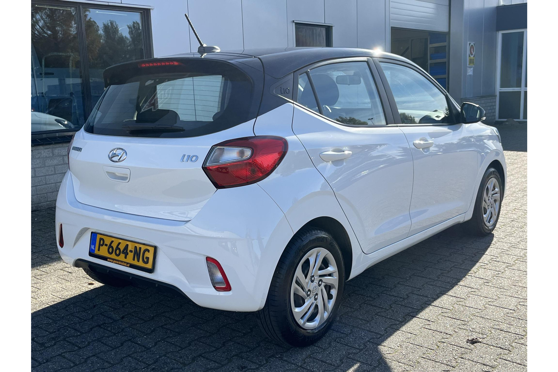 Hyundai i10 1.0 Comfort AIRCO CRUISE APPLE CARPLAY 48517716-17.jpg | Autobedrijf Gerard Vulink