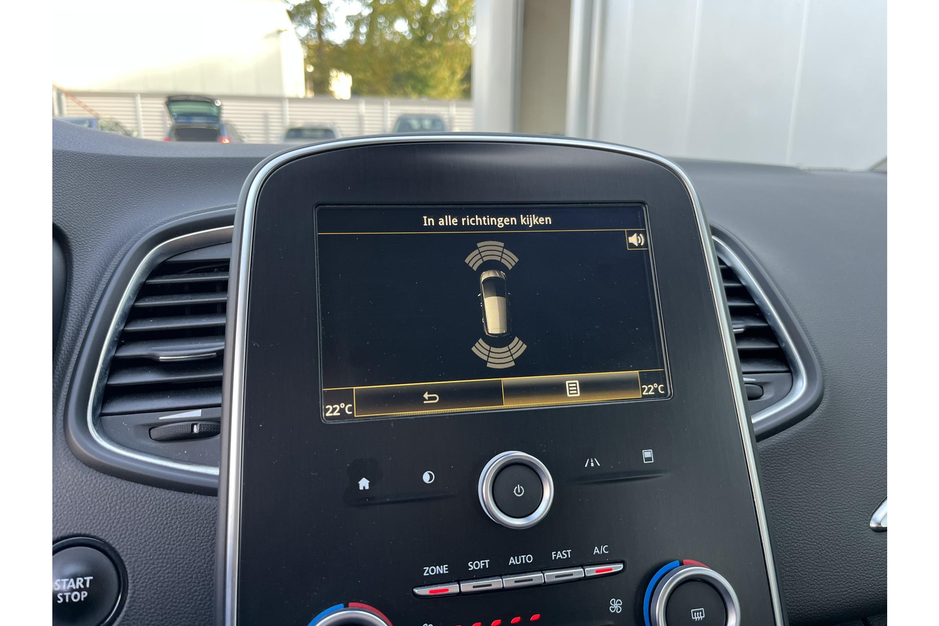 Renault Scénic TCe 115 Zen CLIMA KEYLESS NAV PDC 48517717-14.jpg | Autobedrijf Gerard Vulink