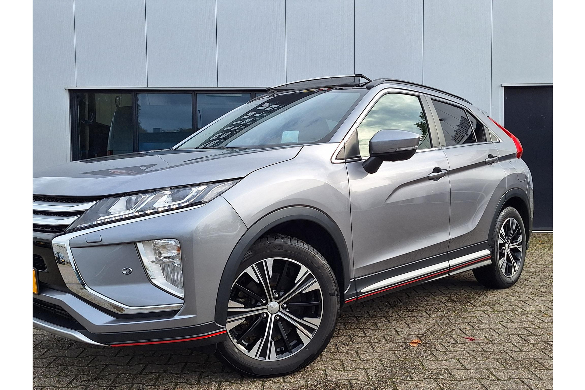 Mitsubishi Eclipse Cross 1.5 DI-T 164PK S-AWC Instyle LEER PANO TREKHAAK 48534265-2.jpg | Autobedrijf Gerard Vulink