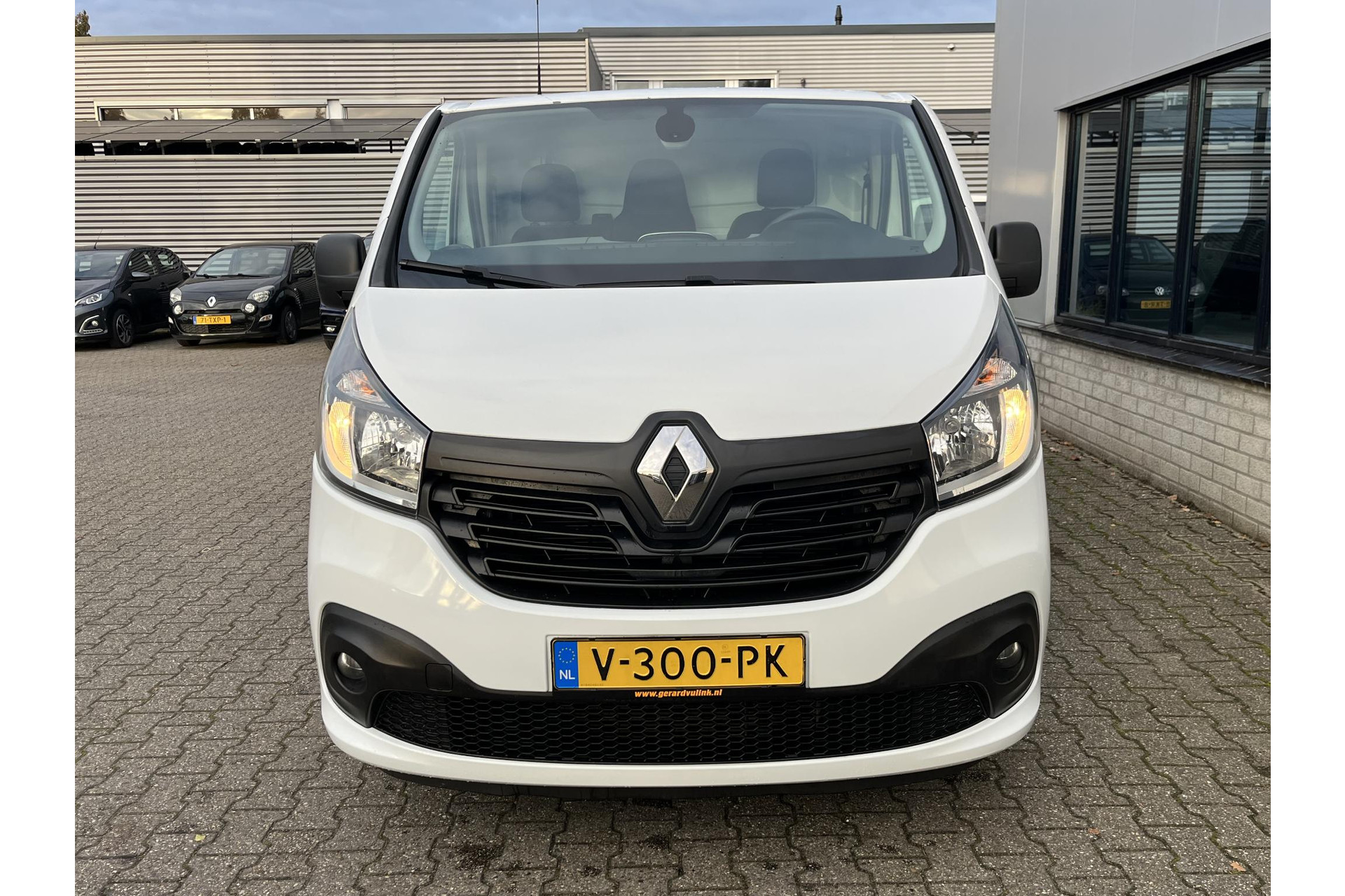Renault Trafic 1.6 dCi 125PK L2H1 Luxe TREKHAAK NAV CRUISE 48593647-16.jpg | Autobedrijf Gerard Vulink