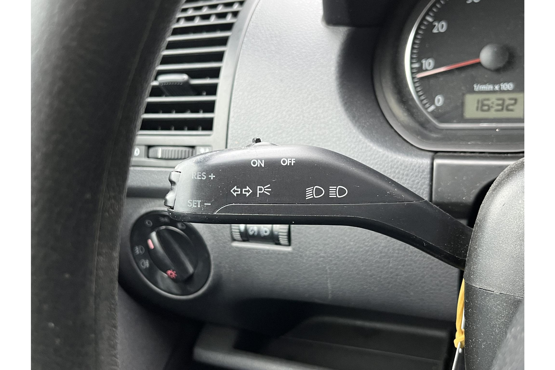 Volkswagen Polo 1.4-16V Optive AIRCO CRUISE LMV 48619001-10.jpg | Autobedrijf Gerard Vulink