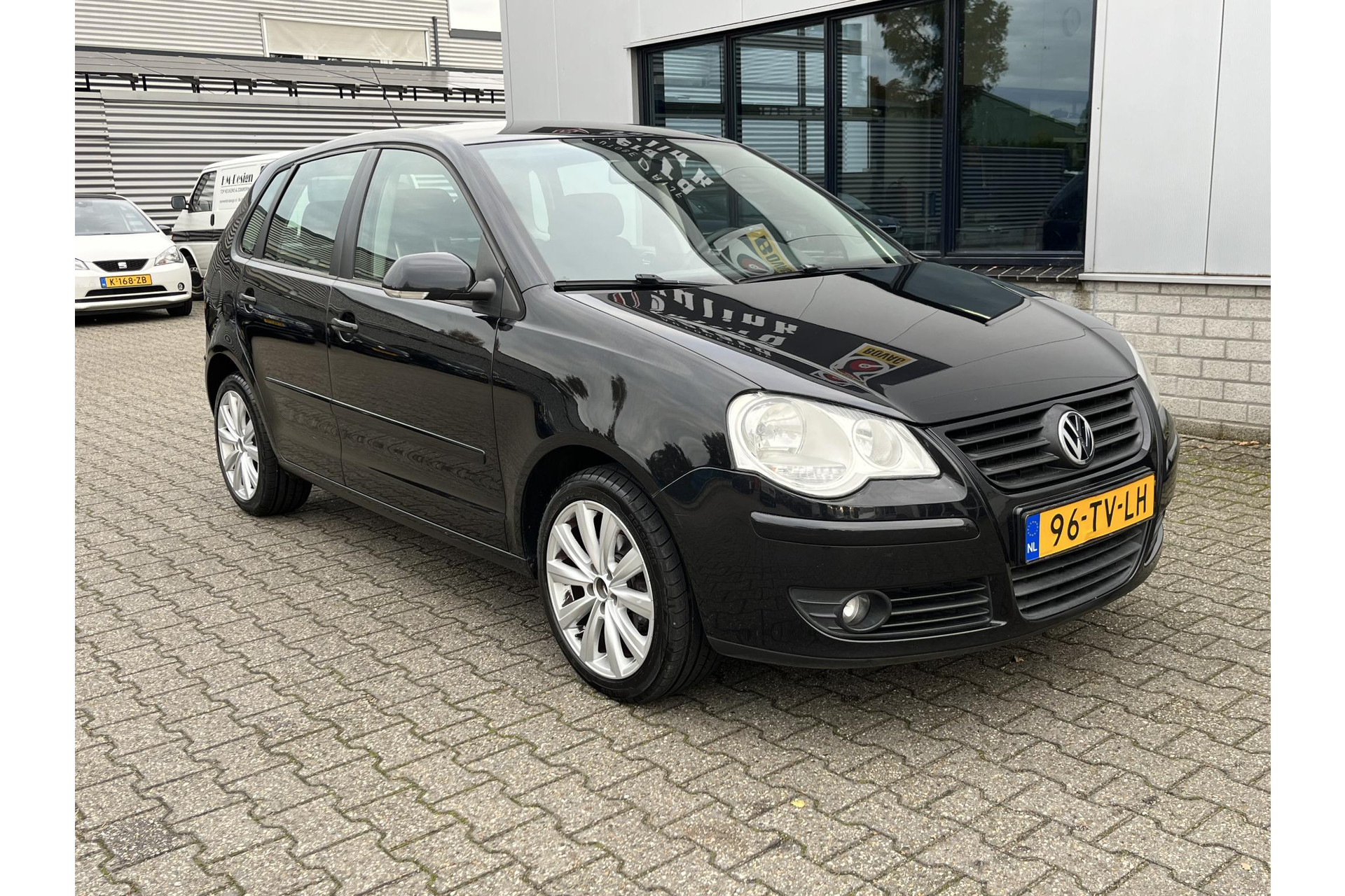 Volkswagen Polo 1.4-16V Optive AIRCO CRUISE LMV 48619001-18.jpg | Autobedrijf Gerard Vulink