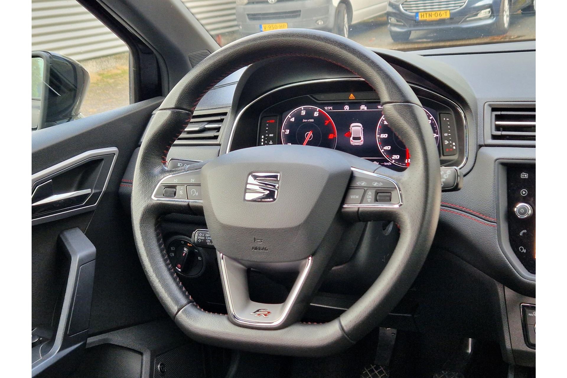 SEAT Ibiza FR 1.0 TSI 95PK PANORAMADAK CAMERA LED 48677542-12.jpg | Autobedrijf Gerard Vulink