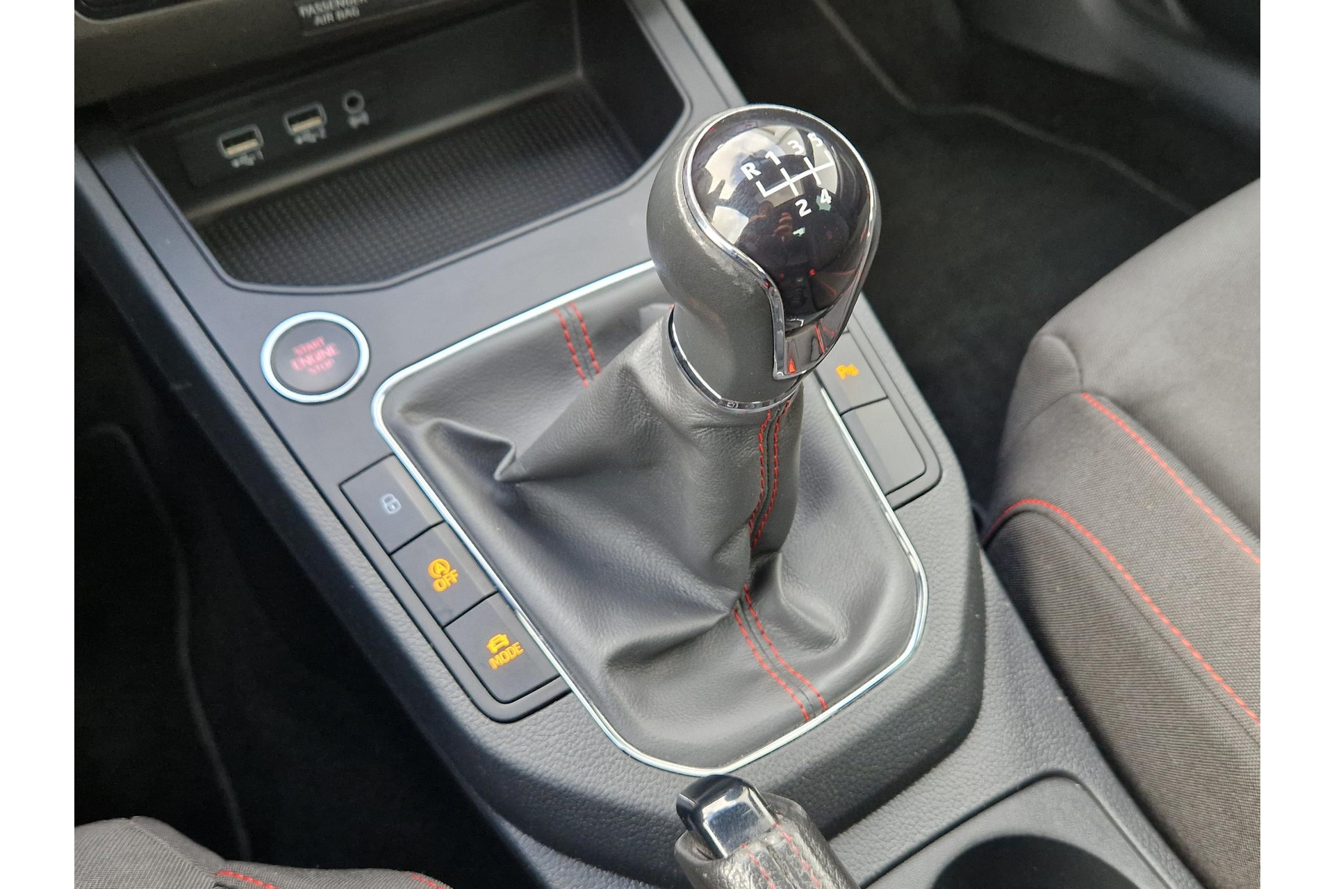 SEAT Ibiza FR 1.0 TSI 95PK PANORAMADAK CAMERA LED 48677542-24.jpg | Autobedrijf Gerard Vulink