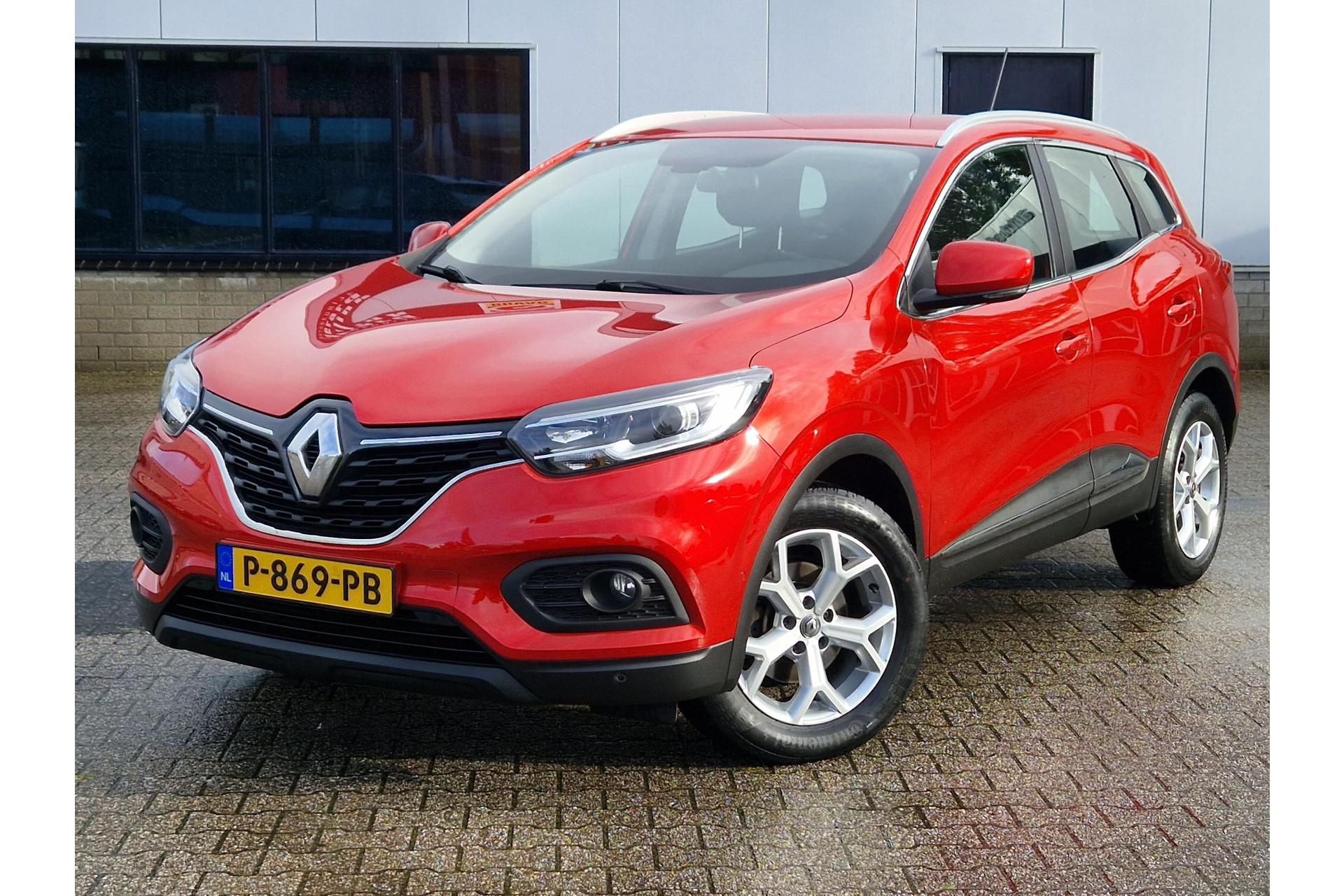 Renault Kadjar 1.3 TCe Zen KEYLESS NAV PDC CARPLAY DAB 48677594-1.jpg | Autobedrijf Gerard Vulink