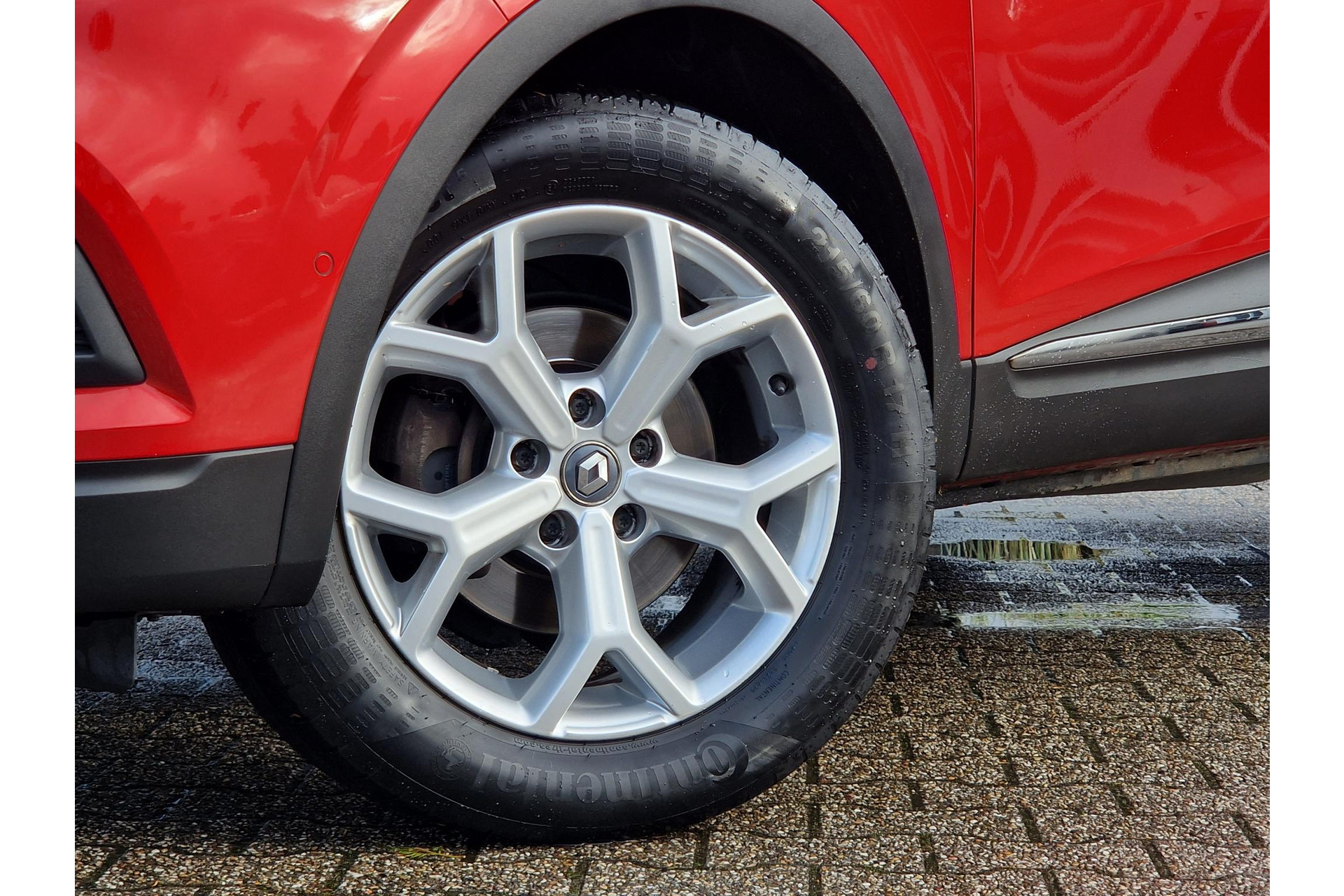 Renault Kadjar 1.3 TCe Zen KEYLESS NAV PDC CARPLAY DAB 48677594-3.jpg | Autobedrijf Gerard Vulink