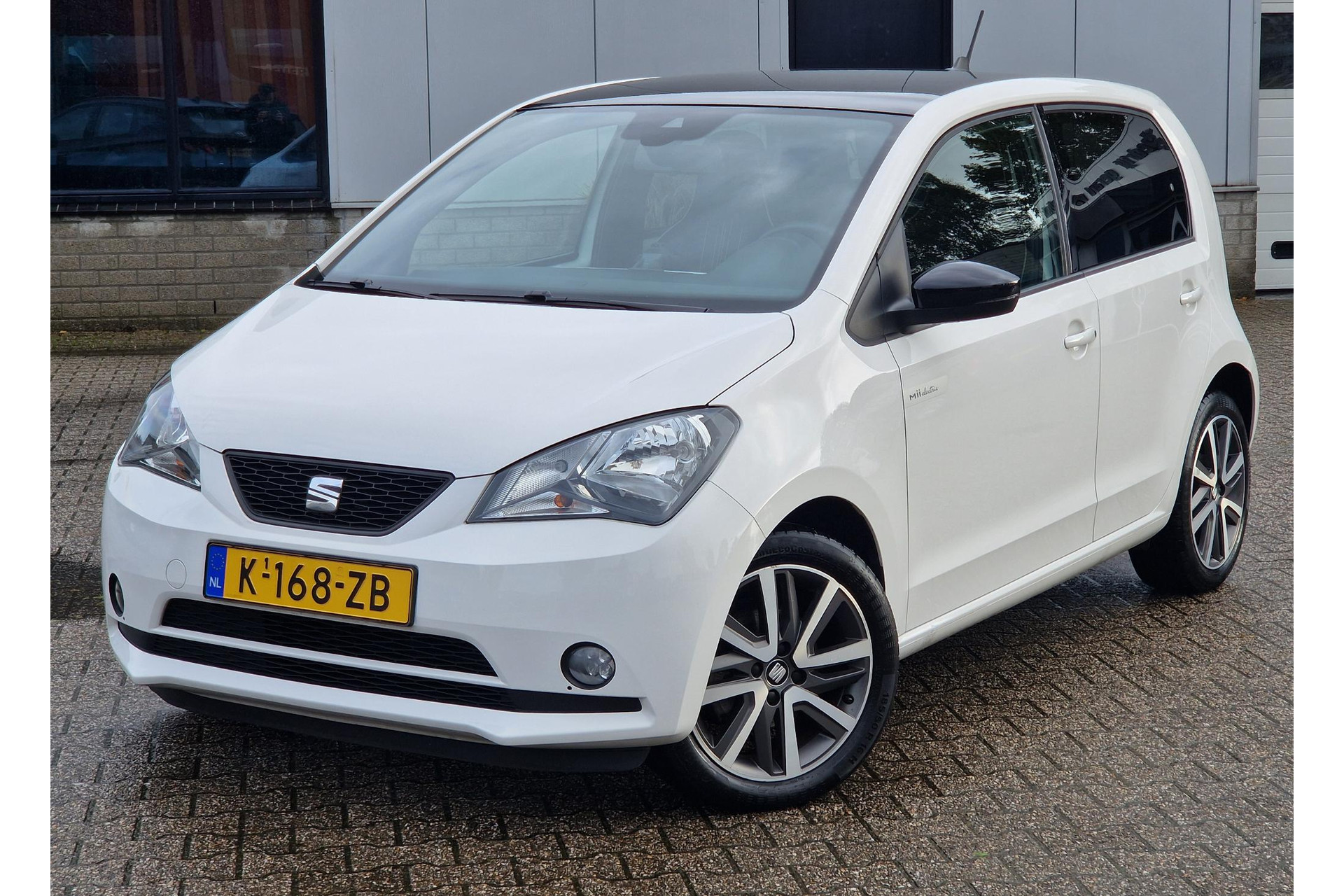 SEAT Mii Electric electric Plus STOELVERWARMING 48677654-1.jpg | Autobedrijf Gerard Vulink