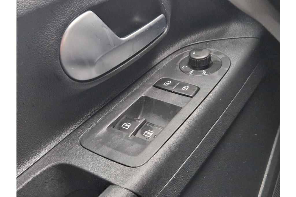 SEAT Mii Electric electric Plus STOELVERWARMING SOH 85% 48677654-13.jpg | Autobedrijf Gerard Vulink