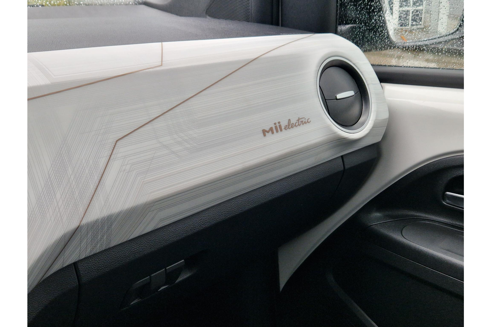 SEAT Mii Electric electric Plus STOELVERWARMING 48677654-17.jpg | Autobedrijf Gerard Vulink