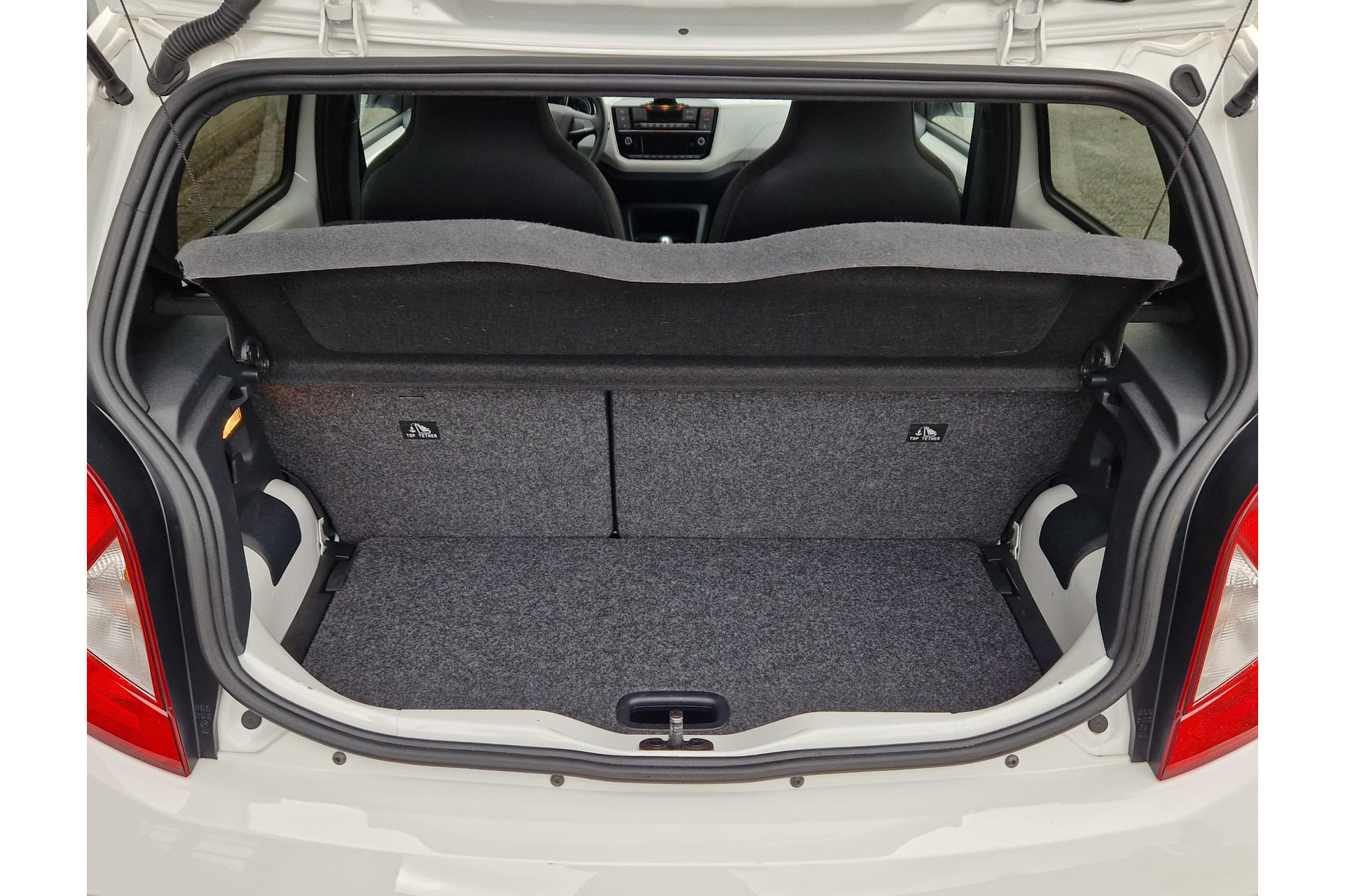 SEAT Mii Electric electric Plus STOELVERWARMING 48677654-7.jpg | Autobedrijf Gerard Vulink