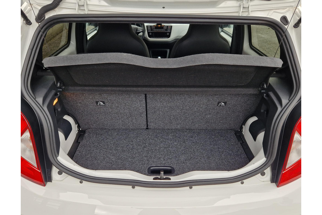 SEAT Mii Electric electric Plus STOELVERWARMING SOH 85% 48677654-7.jpg | Autobedrijf Gerard Vulink