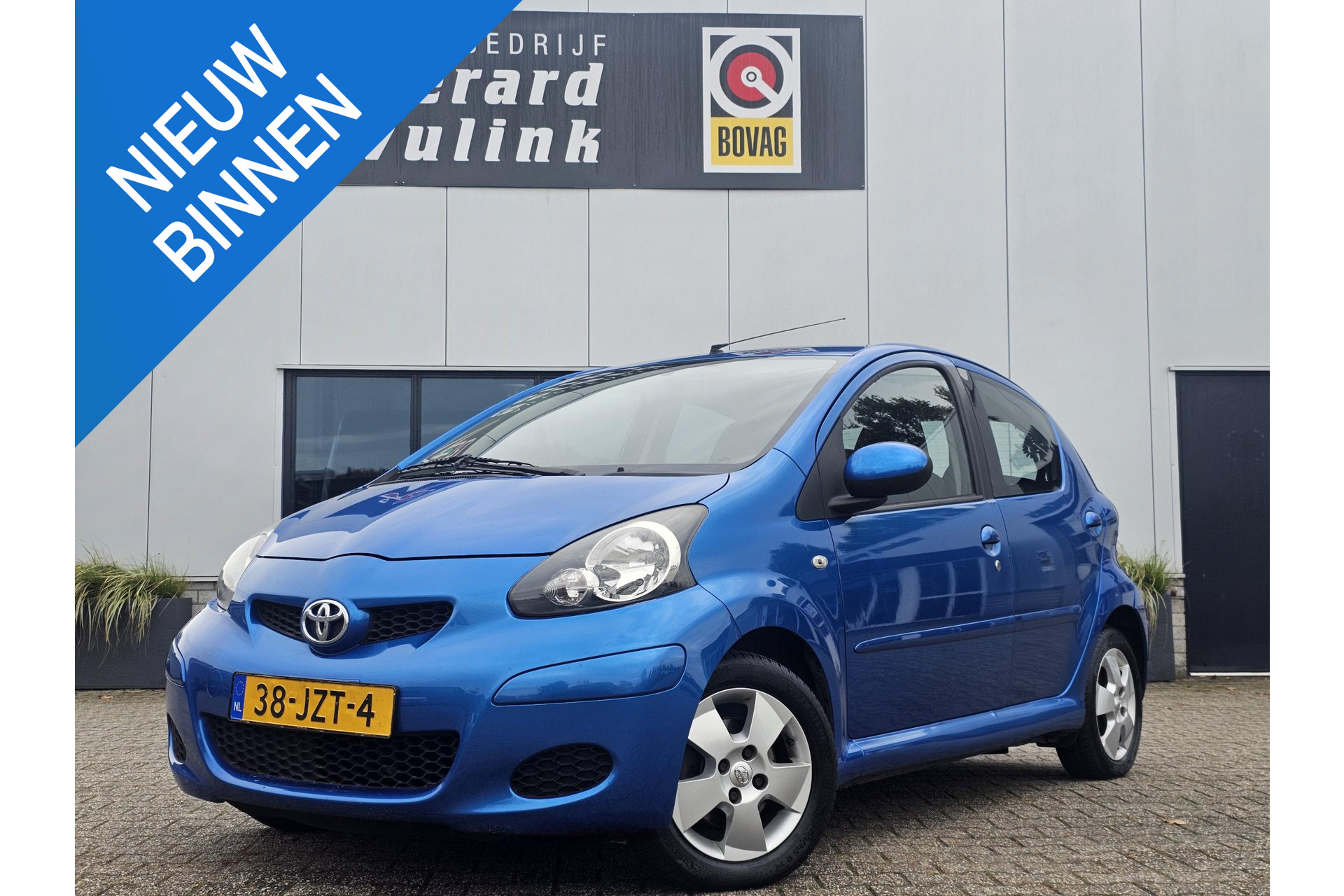 Toyota Aygo 1.0-12V Access AIRCO PARKEERSENSOREN 5-DEURS 48896310-0.jpg | Autobedrijf Gerard Vulink