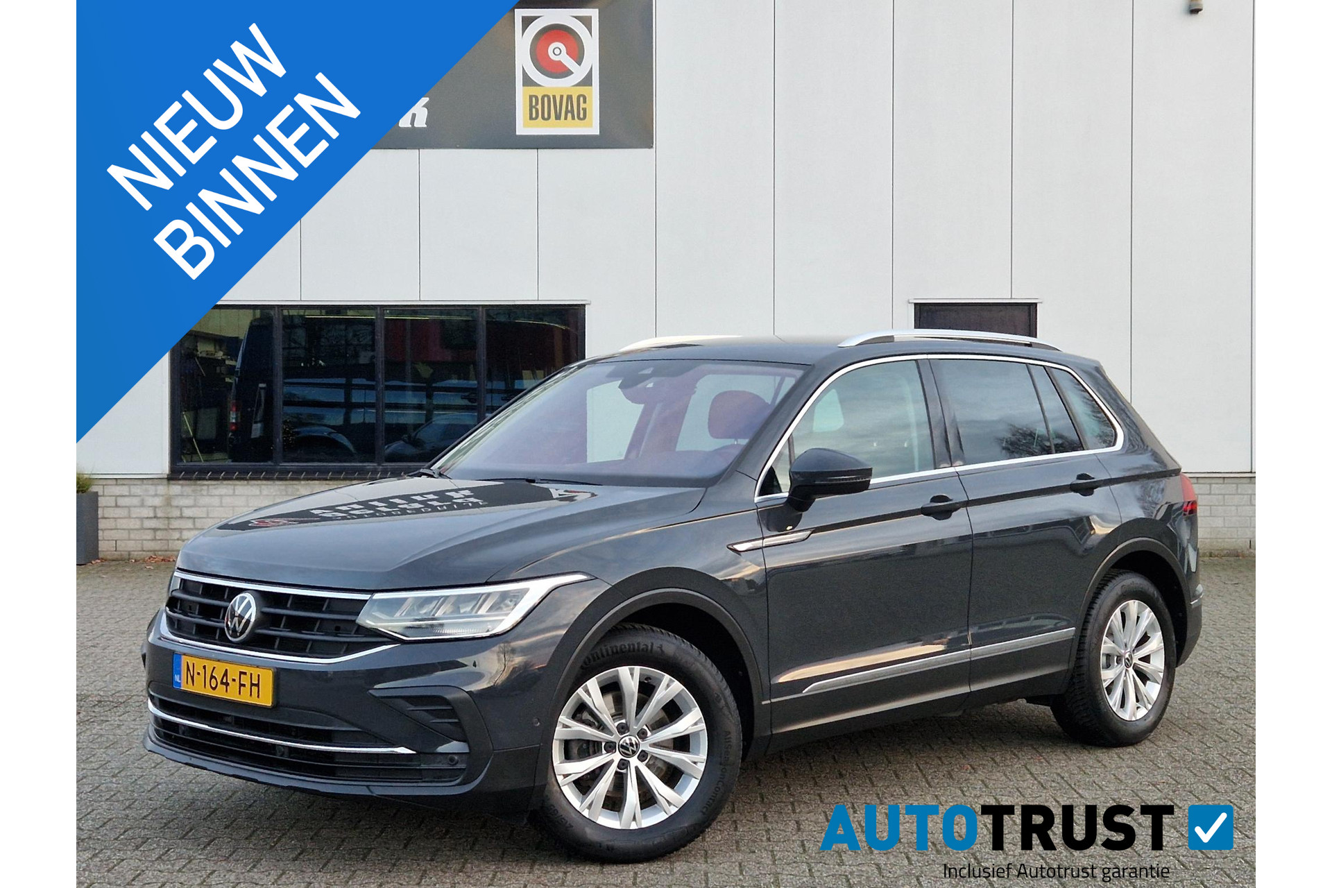 Volkswagen Tiguan 1.5 TSI Life Business EL.KLEP DIGIDASH TREKHAAK 50082280-0.jpg | Autobedrijf Gerard Vulink