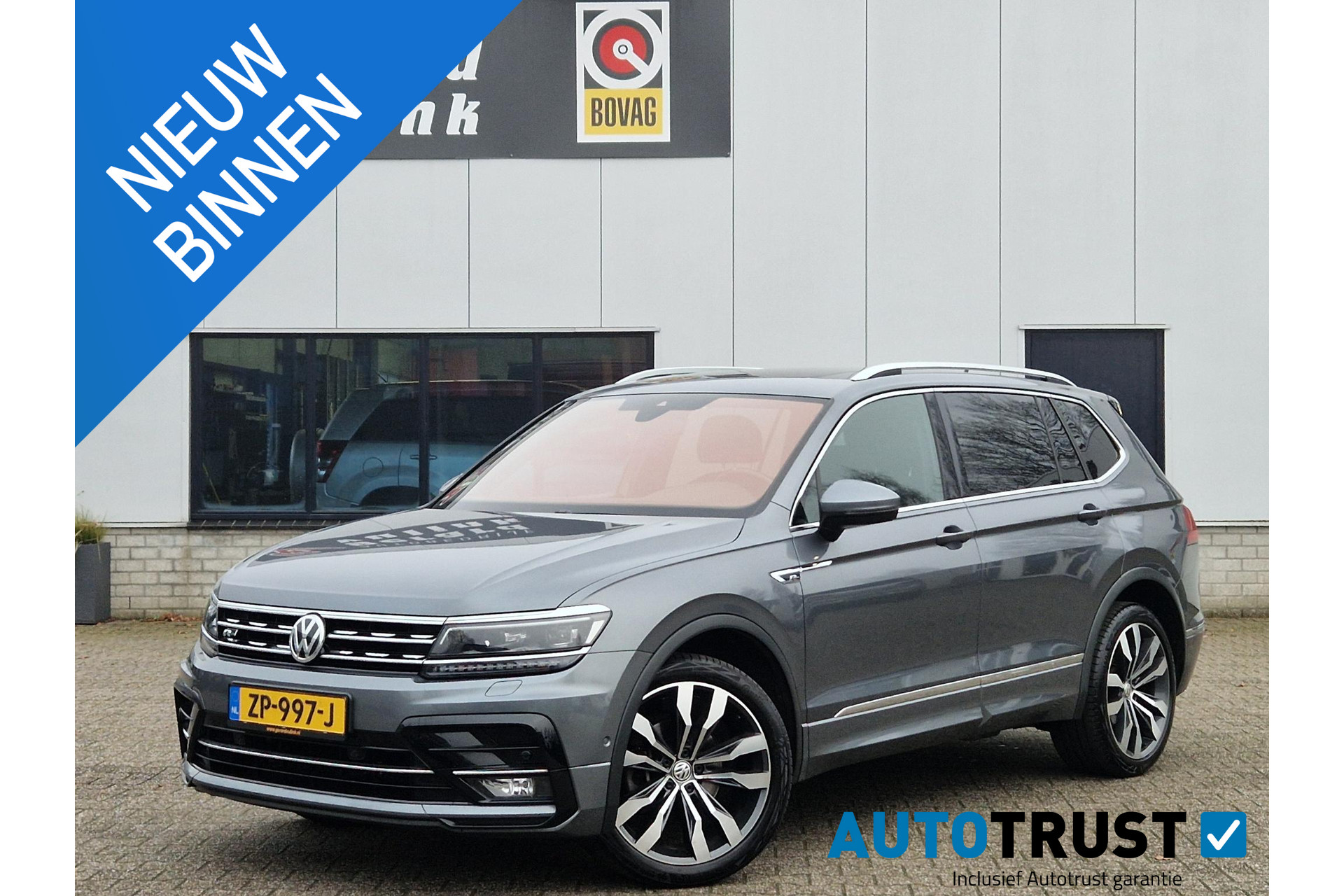 Volkswagen Tiguan Allspace 1.5 TSI Highline R-Line 7p. PANO TREKHAAK ADAPTIVE 50195203-0.jpg | Autobedrijf Gerard Vulink