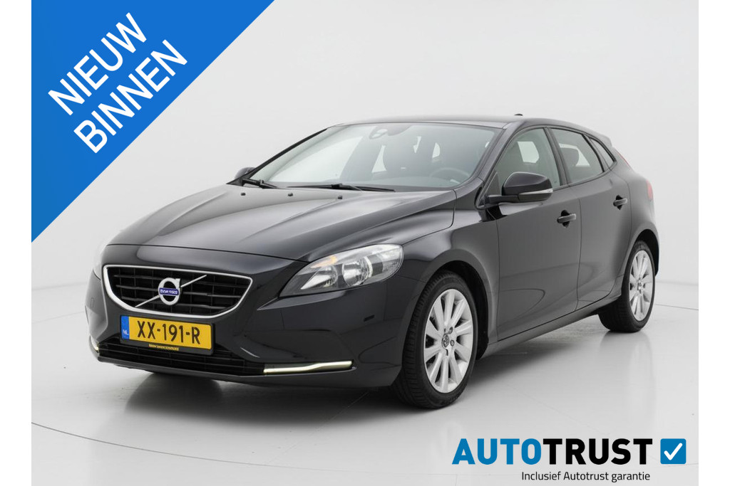 Volvo V40 2.0 T2 Momentum CAMERA STOELVERWARMING NAV 51104391-0.jpg | Autobedrijf Gerard Vulink