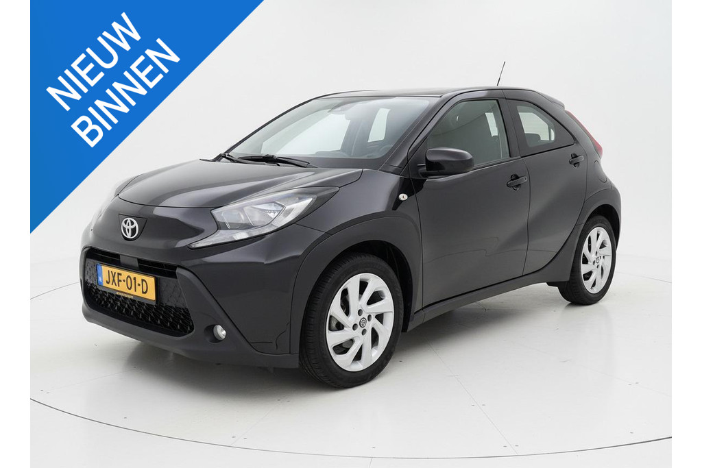 Toyota Aygo X 1.0 VVT-i Play ADAPTIVE CRUISE LMV CAMERA 51201788-0.jpg | Autobedrijf Gerard Vulink