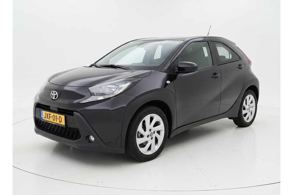 Toyota Aygo X 1.0 VVT-i Play ADAPTIVE CRUISE LMV CAMERA 51201788-0.jpg | Autobedrijf Gerard Vulink