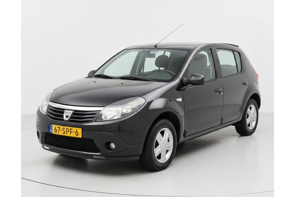 Dacia Sandero 1.2 Blackline AIRCO TREKHAAK 52069510-0.jpg | Autobedrijf Gerard Vulink