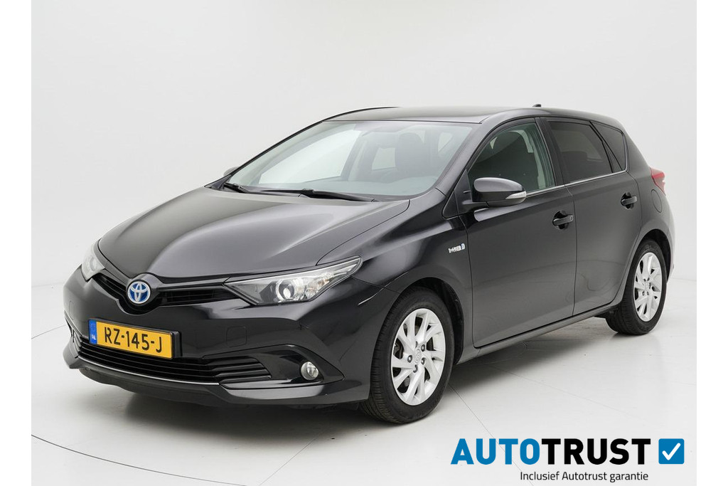 Toyota Auris 1.8 Hybrid Dynamic CRUISE NAV LMV AIRCO 52474169-0.jpg | Autobedrijf Gerard Vulink