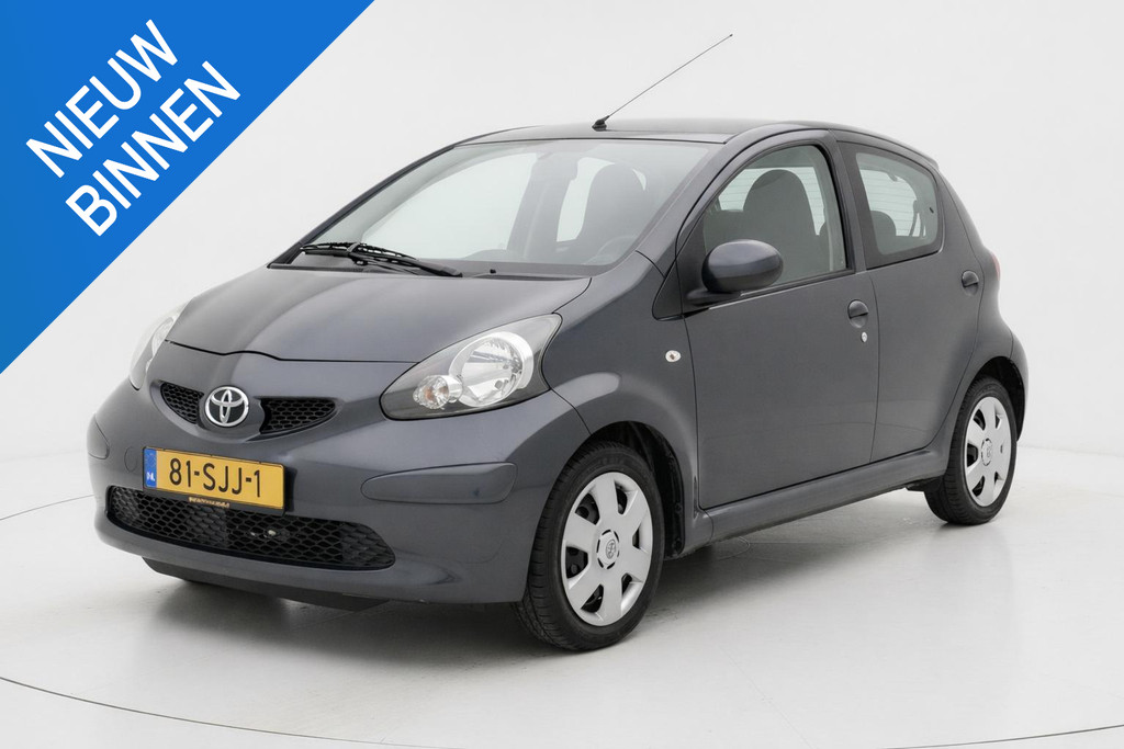 Toyota Aygo 1.0-12V 5-DEURS AIRCO ELEKTR. RAMEN APK 10-2026 53546373-0.jpg | Autobedrijf Gerard Vulink