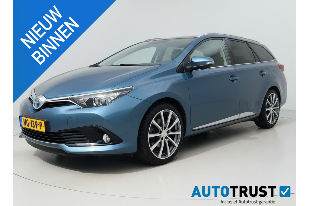 Toyota Auris Touring Sports 1.8 Hybrid Lease AUTOMAAT PANO CRUISE NAV 54915471-0.jpg | Autobedrijf Gerard Vulink