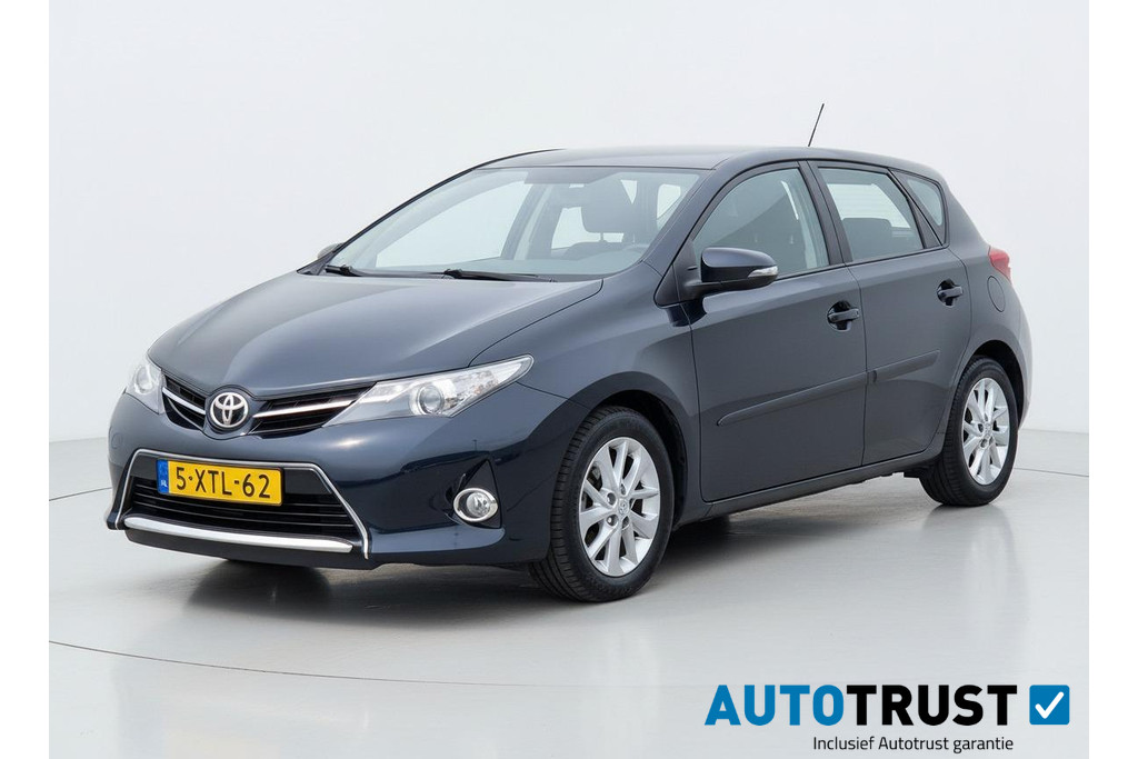 Toyota Auris 1.3 Now AIRCO CRUISE TREKHAAK 55549493-0.jpg | Autobedrijf Gerard Vulink