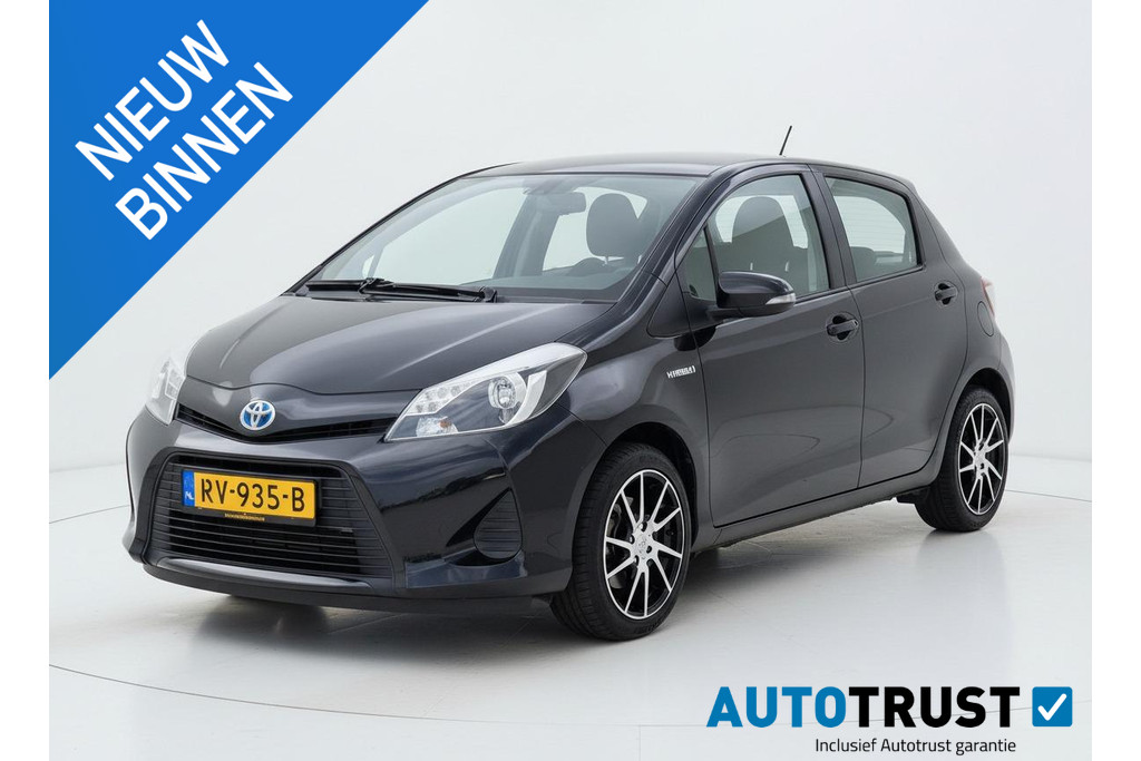 Toyota Yaris 1.5 Full Hybrid Aspiration AUTOMAAT CAMERA NAV 55764440-0.jpg | Autobedrijf Gerard Vulink
