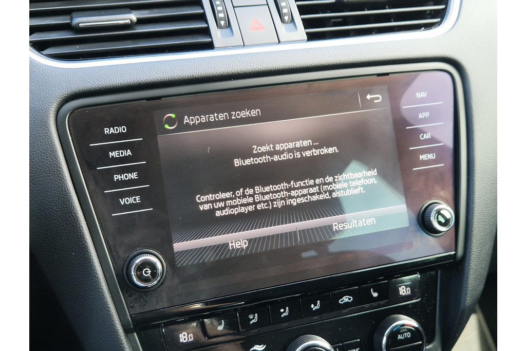 Škoda Octavia Combi 1.5 TSI Business Edition TREKHAAK PDC CARPLAY 56200781-16.jpg | Autobedrijf Gerard Vulink