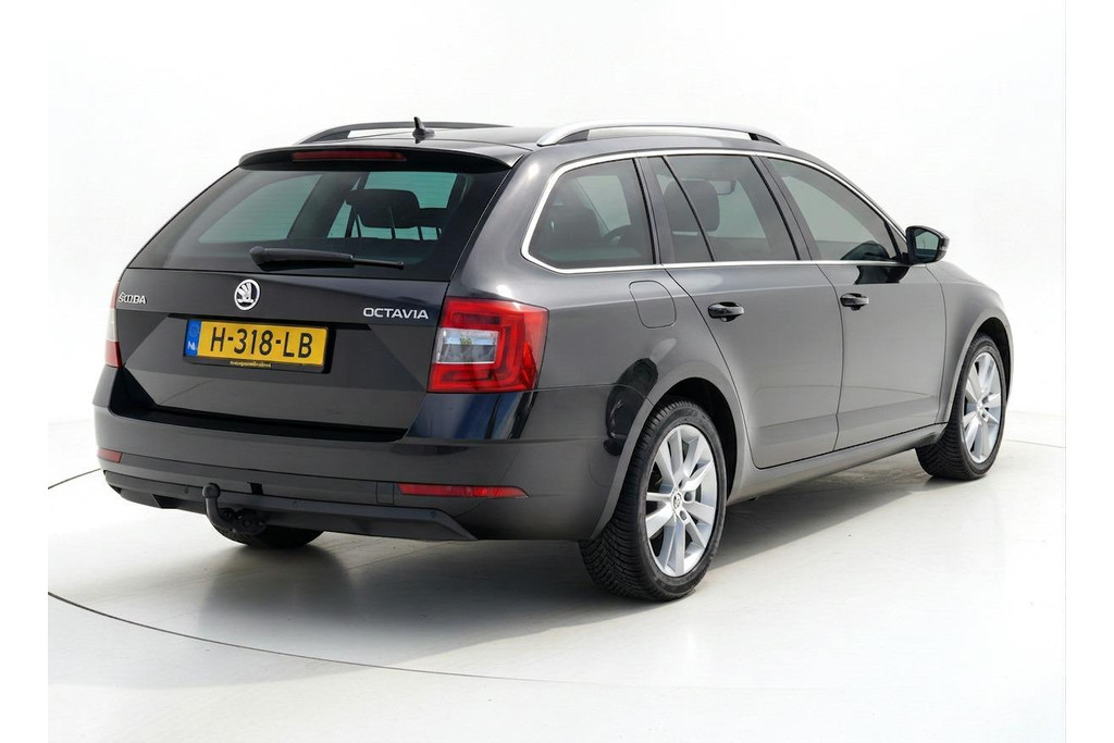 Škoda Octavia Combi 1.5 TSI Business Edition TREKHAAK PDC CARPLAY 56200781-22.jpg | Autobedrijf Gerard Vulink