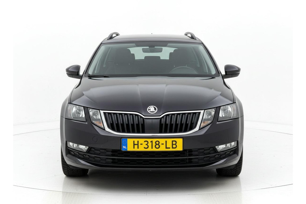 Škoda Octavia Combi 1.5 TSI Business Edition TREKHAAK PDC CARPLAY 56200781-25.jpg | Autobedrijf Gerard Vulink