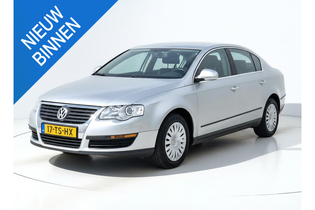 Volkswagen Passat 1.6 FSI Trendline AIRCO CRUISE TREKHAAK 56280198-0.jpg | Autobedrijf Gerard Vulink