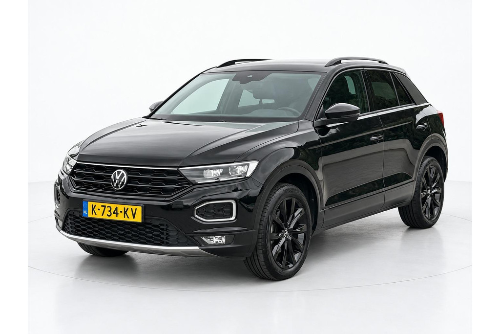 Volkswagen T-Roc 1.5 TSI SPORT ADAP CRUISE CAMERA DIGIDASH 56815341-0.jpg | Autobedrijf Gerard Vulink